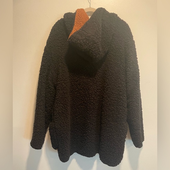 Urban Outfitters Reversible Teddy Jacket - Picture 5 of 5